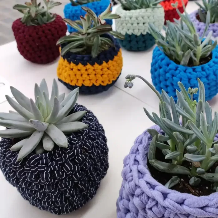 Cache-pot Madeleine en crochet fait à la main avec un fil 100% coton recyclé